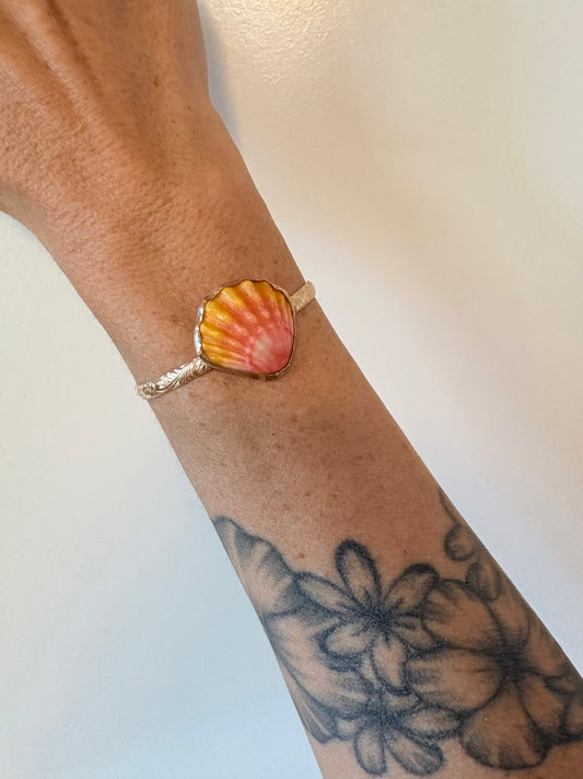 Pink Sunrise Shell Floral cuff 