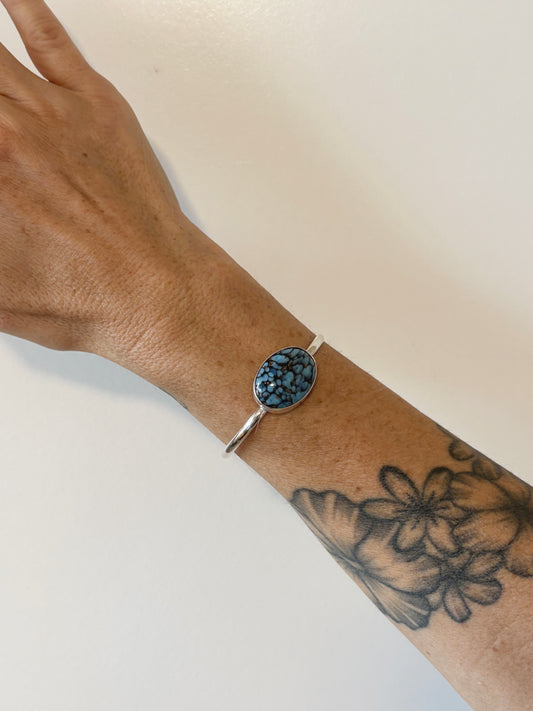 Dive in the Ocean cuff