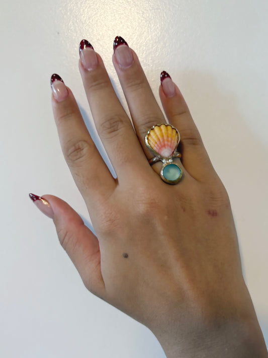 Sunrise Shell + Sea Glass Size 7.5