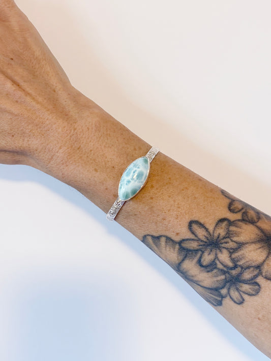 Larimar Floral cuff